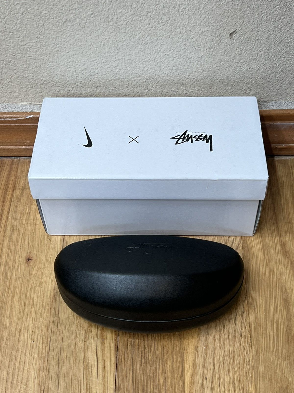 Nike × Stussy Stussy x Nike Victory Elite Light Bone Sunglasses Size ONE SIZE - 4 Thumbnail