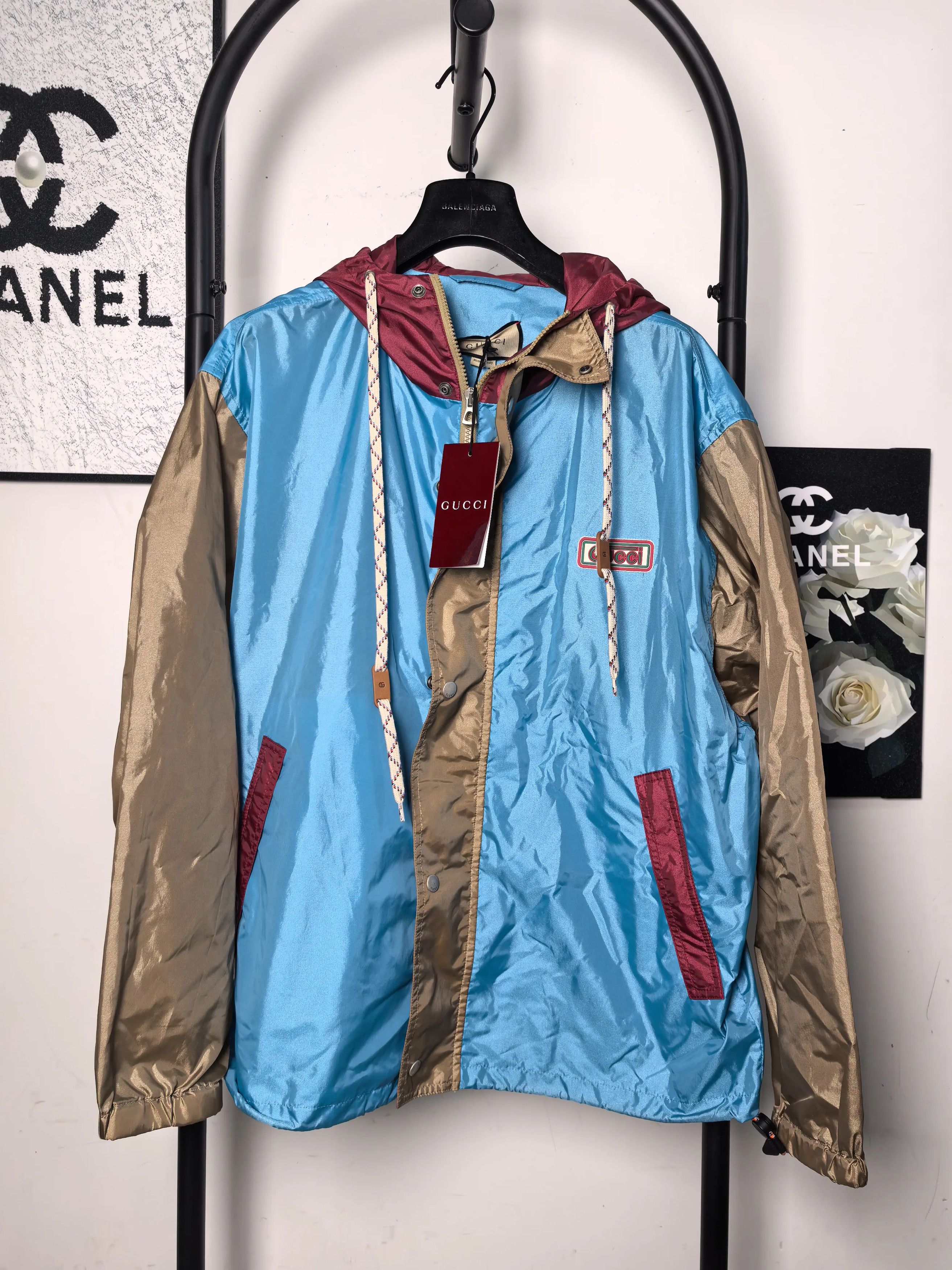 Gucci Gucci White Light Jacket xxl Men Size US XXL / EU 58 / 5 - 1 Thumbnail