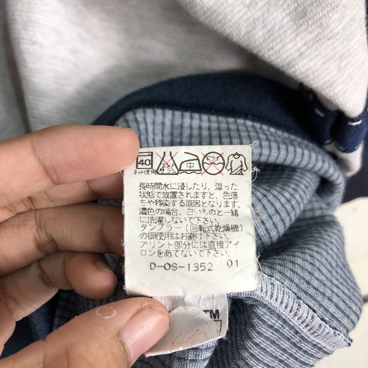 Japanese Brand × Vintage × Wilson Vintage Wilson Sweatshirt Big Logo Spell Out Streetwear Size US M / EU 48-50 / 2 - 15 Thumbnail