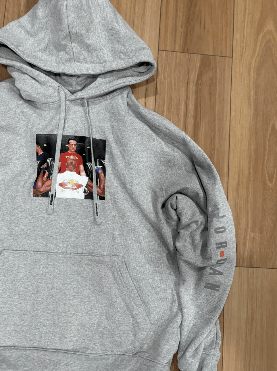 Jordan Brand × Undefeated Jordan x Undefeated Weights Hoodie Heather Grey Size US M / EU 48-50 / 2 - 4 Thumbnail
