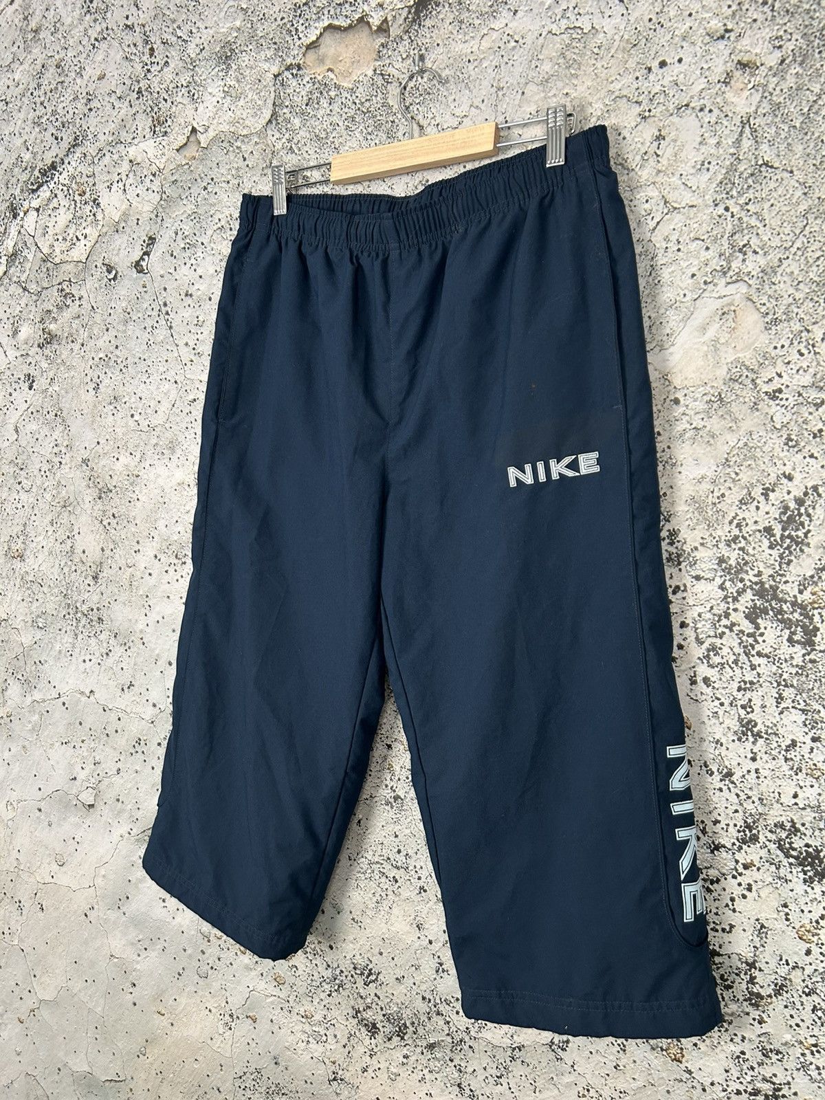 Nike Vintage Nike Shorts 3/4 Sportswear Football Y2K 00s Size US 34 / EU 50 - 2 Thumbnail