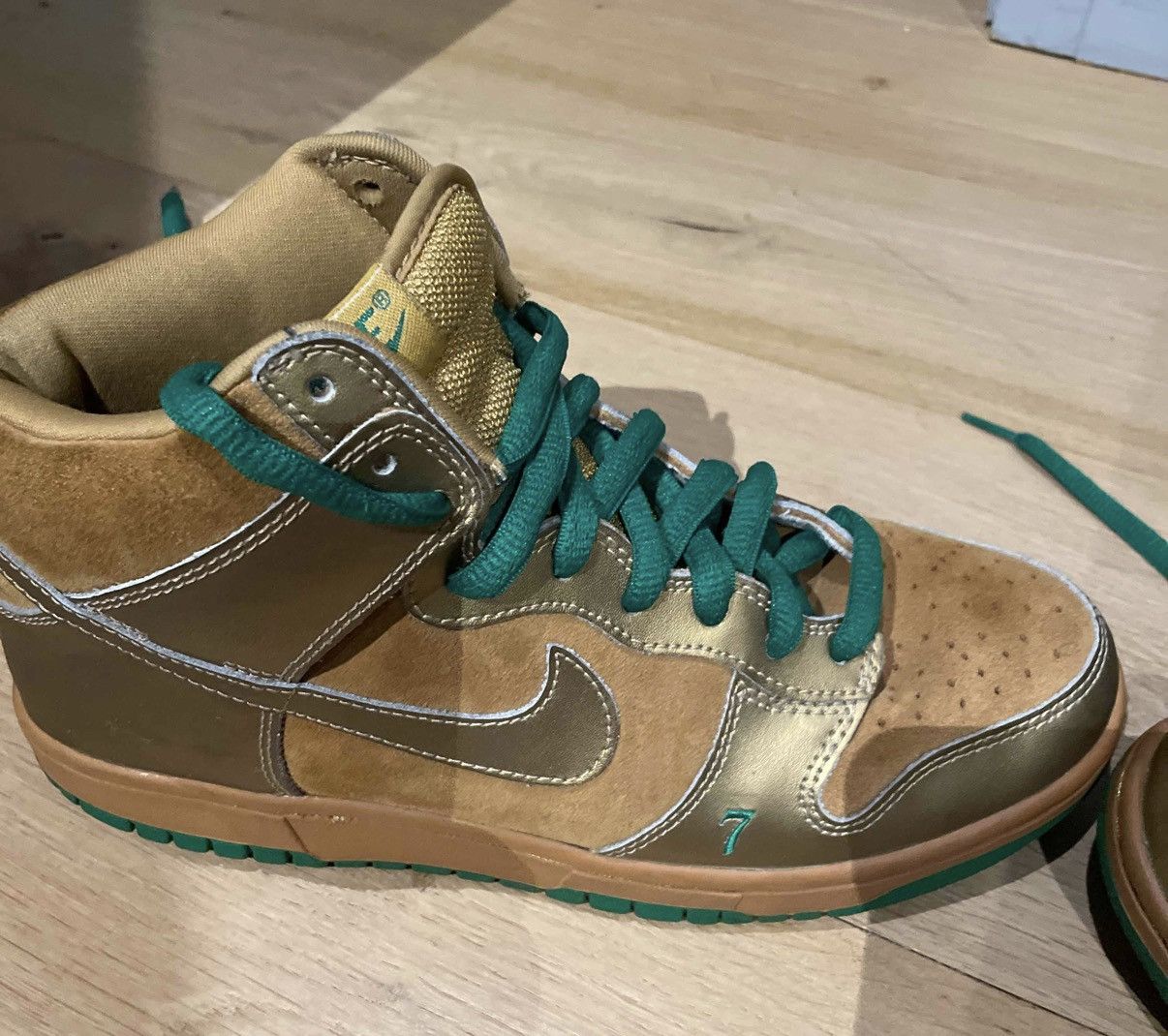 Nike Nike Dunk High Pro SB 'Lucky' Size US 8 / EU 41 - 7 Thumbnail