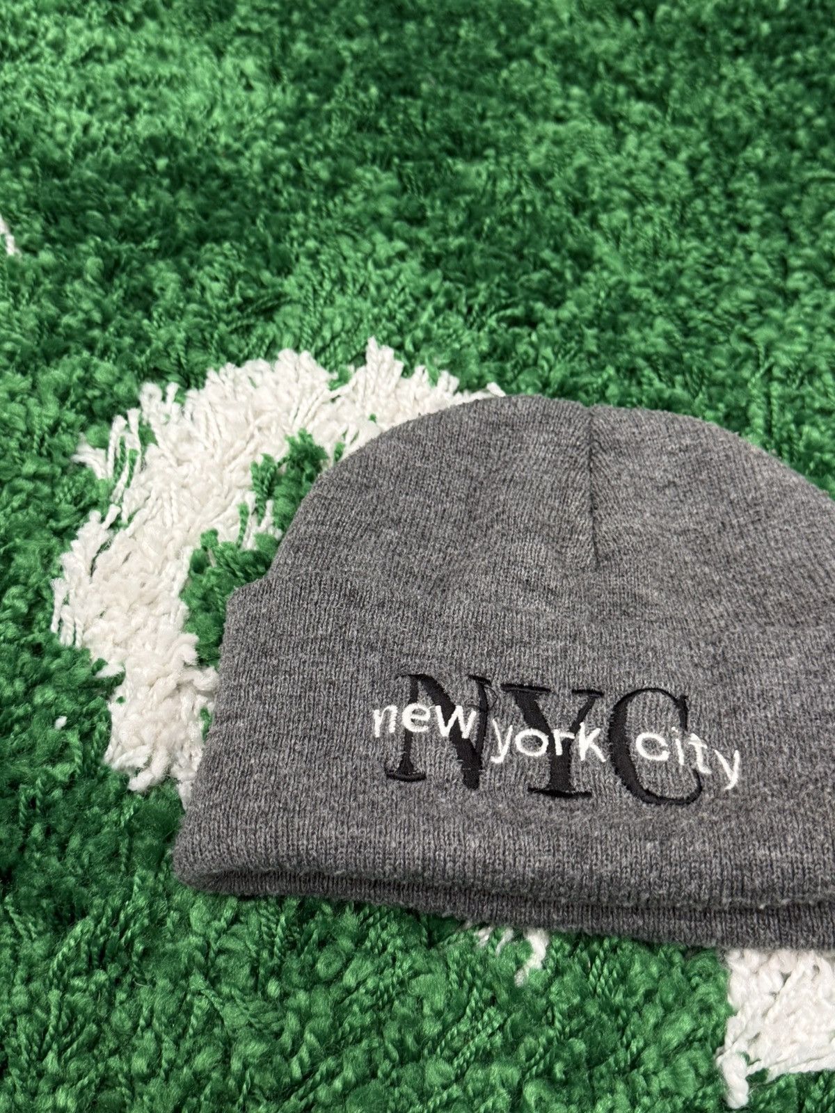Vintage NYC New York City Embroidered Logo Y2k 00s Beanie Hat Cap Size ONE SIZE - 2 Thumbnail