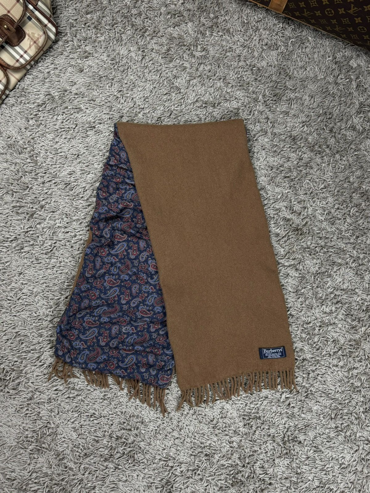 Burberry × Vintage Vintage woo /silk scarf Burberry’s 90s original luxury item Size ONE SIZE - 1 Thumbnail