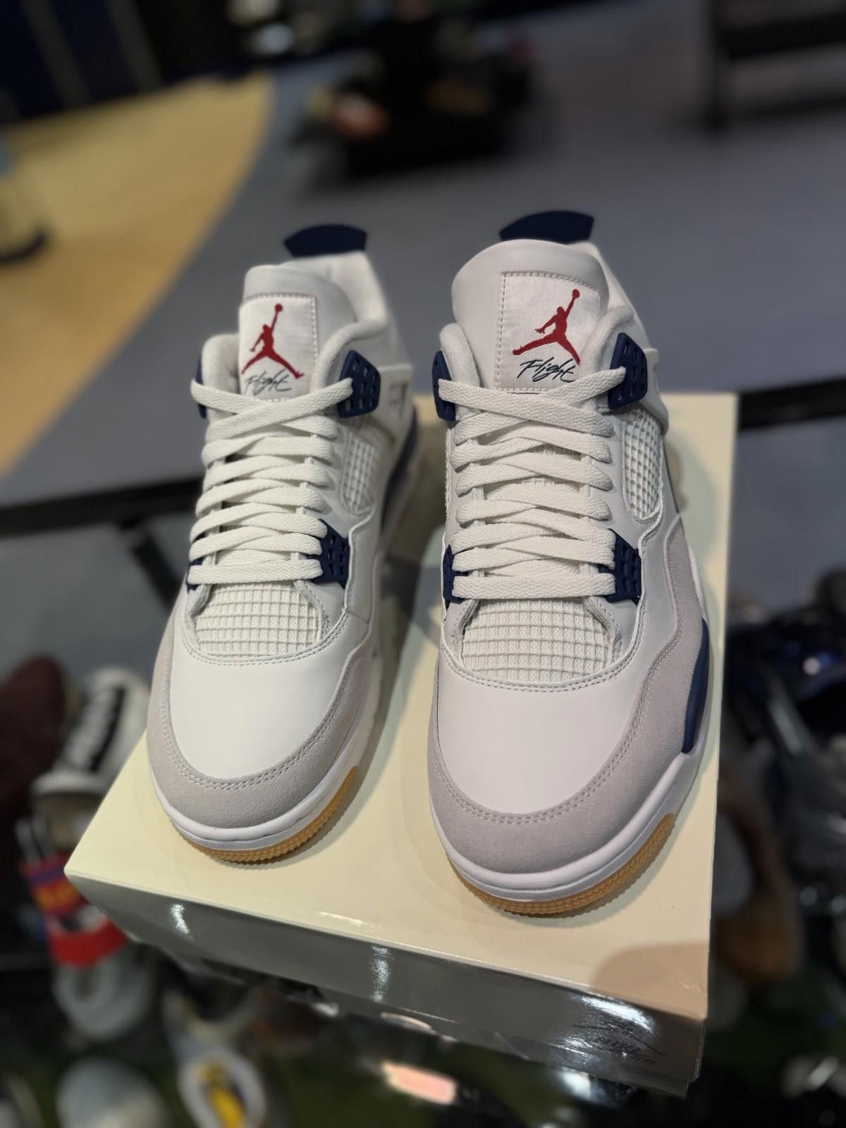 Jordan Brand Size 10.5 Mens - Nike SB x Air Jordan 4 Retro SP Navy Size US 10.5 / EU 43-44 - 6 Thumbnail