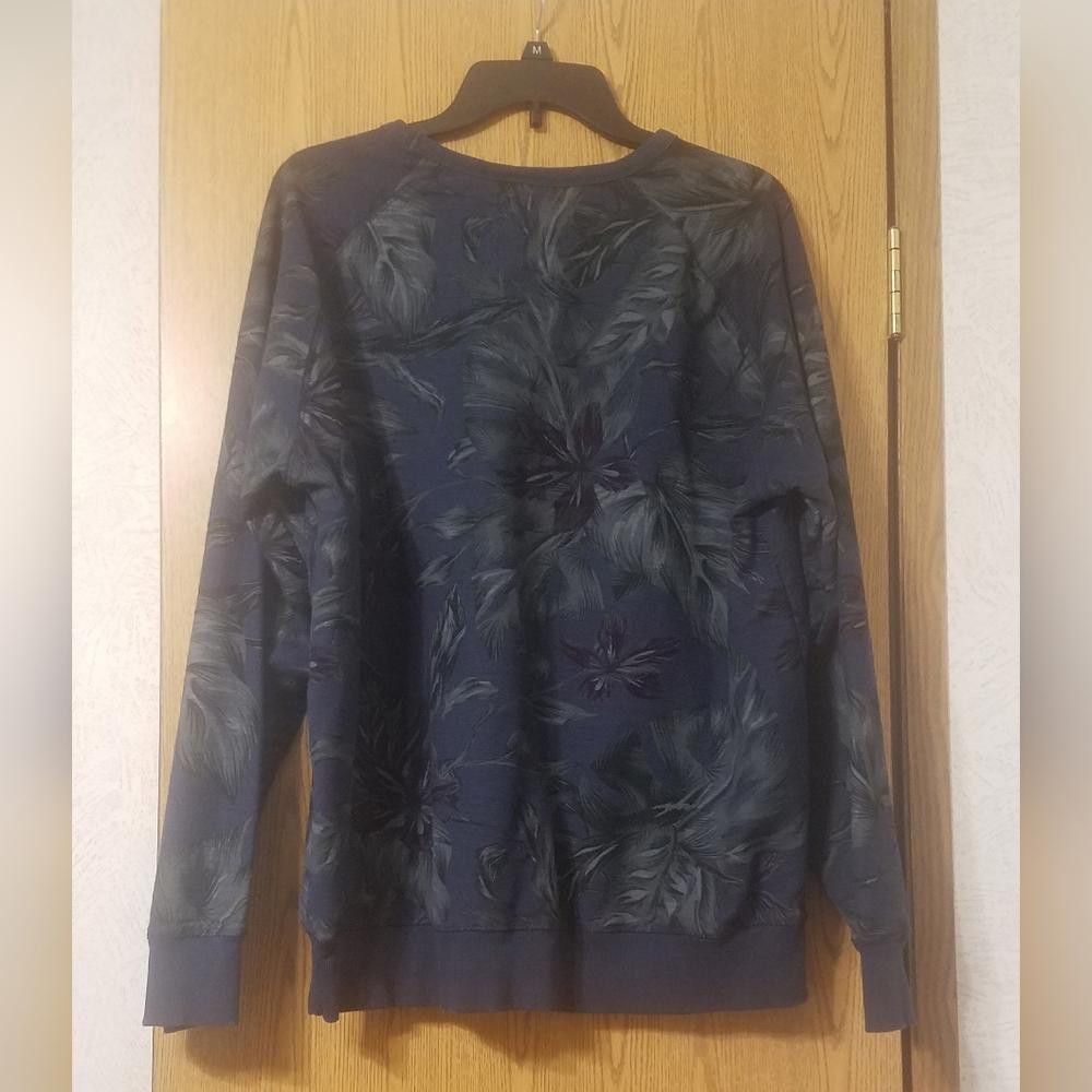 Designer Womens Crewneck Shirt Size X Large Size XL / US 12-14 / IT 48-50 - 2 Thumbnail