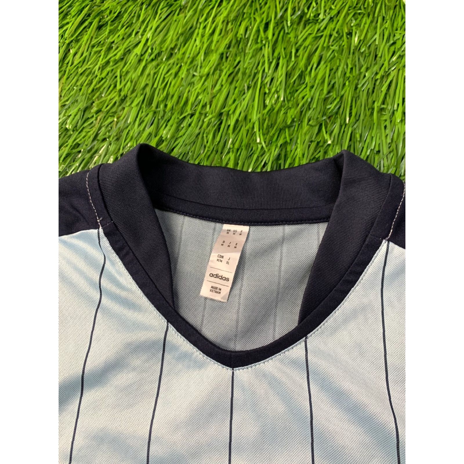 Adidas ADIDAS PERFORMANCE TIRO ORIGINAL 2022 FOOTBALL MEN SHIRT JERSEY M Blue Football T-Shirt Mens 2022 Adidas Tiro Size US M / EU 48-50 / 2 - 5 Thumbnail