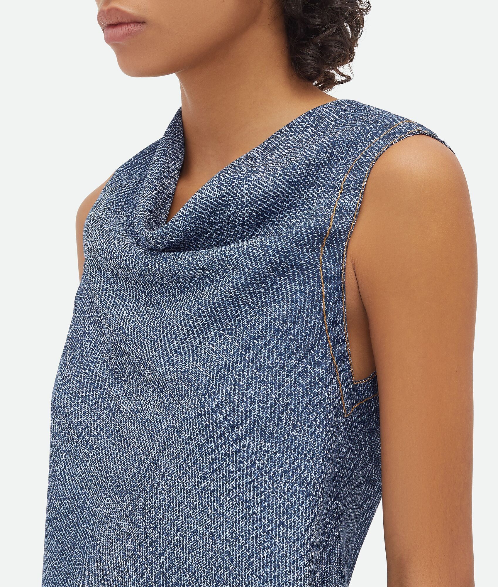Bottega Veneta o1w1db10825 Printed Denim Viscose Dress in Navy/White Size M / US 6-8 / IT 42-44 - 5 Thumbnail