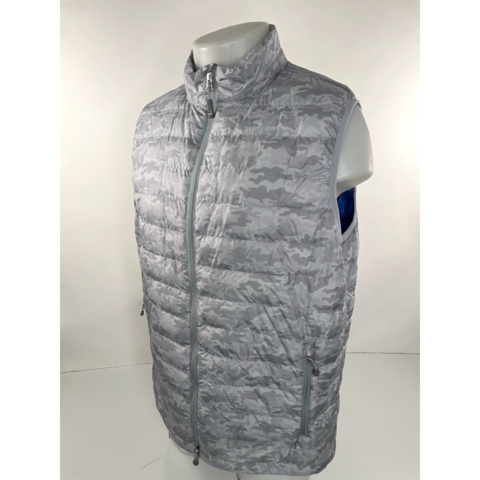 Peter Millar PETER MILLAR Camouflage Full Zip L Mens Quilted Vest - Gray - Golf - VEST Mens Large Camouflage Quilted Full Zip Size US L / EU 52-54 / 3 - 3 Thumbnail