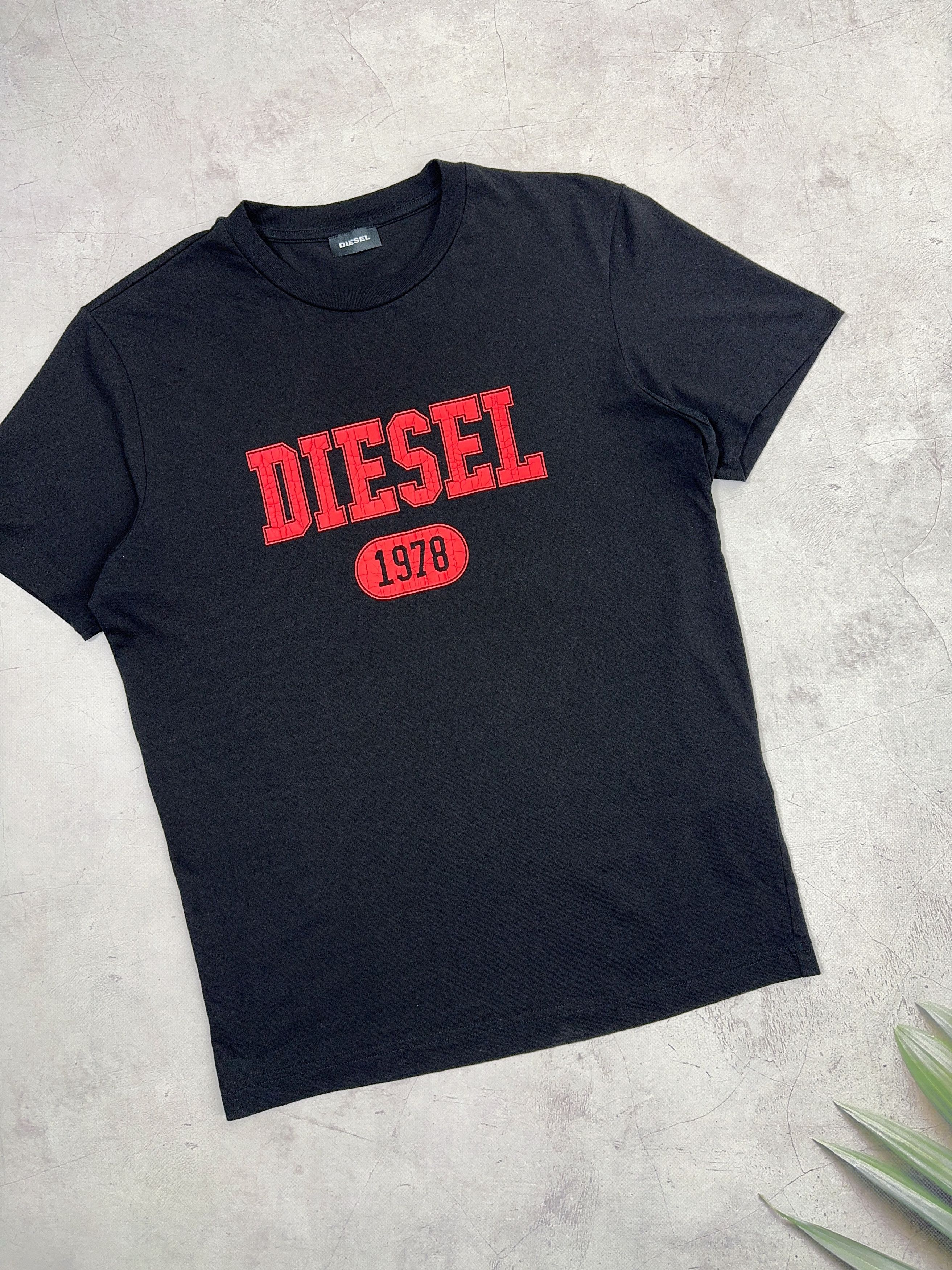 Diesel Diesel T-Shirt Big Red Logo model T-DIEGOR Size US M / EU 48-50 / 2 - 7 Thumbnail