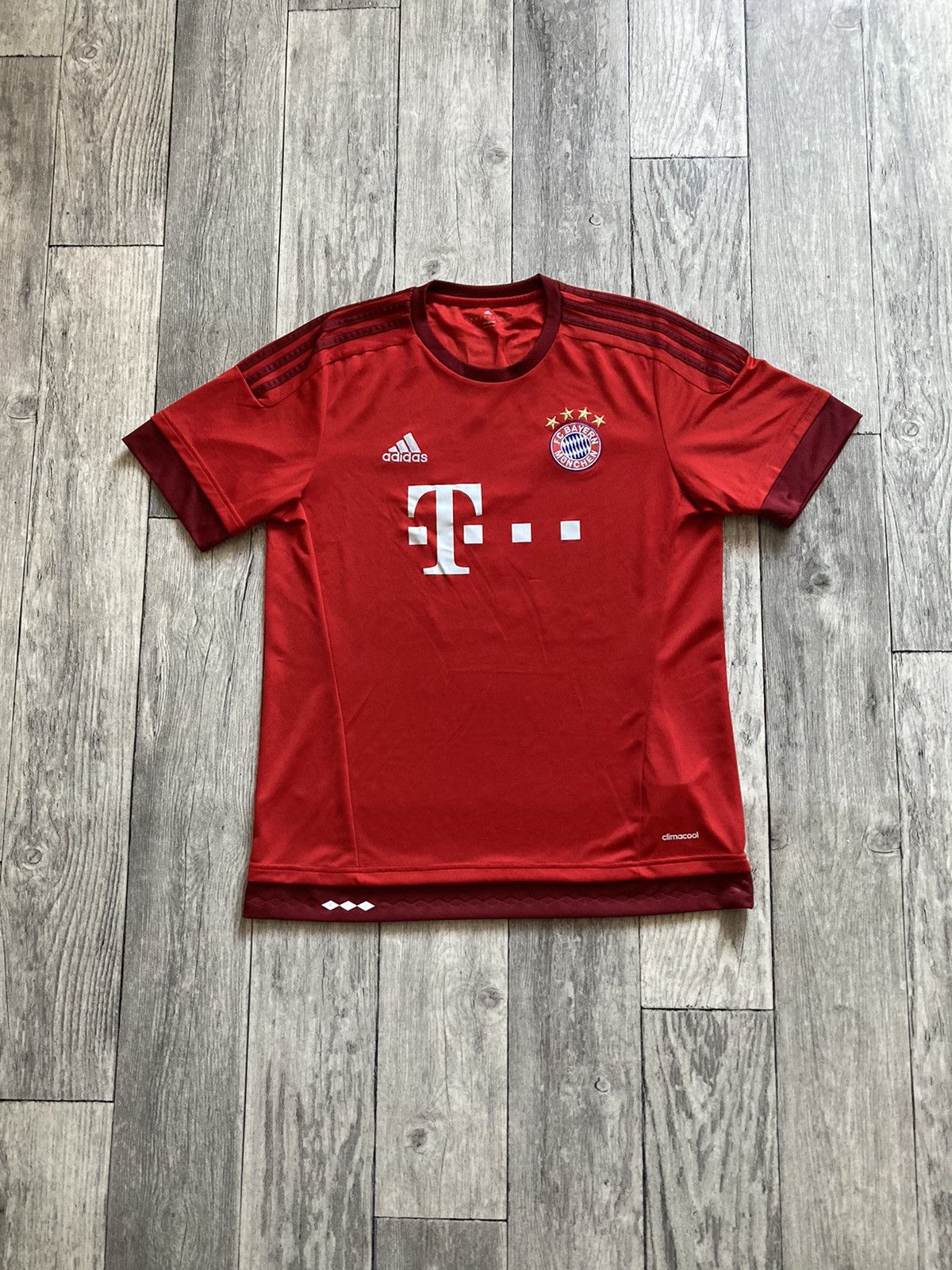 Adidas Adidas bayern munich munchen soccer football Jersey L Size US L / EU 52-54 / 3 - 4 Thumbnail