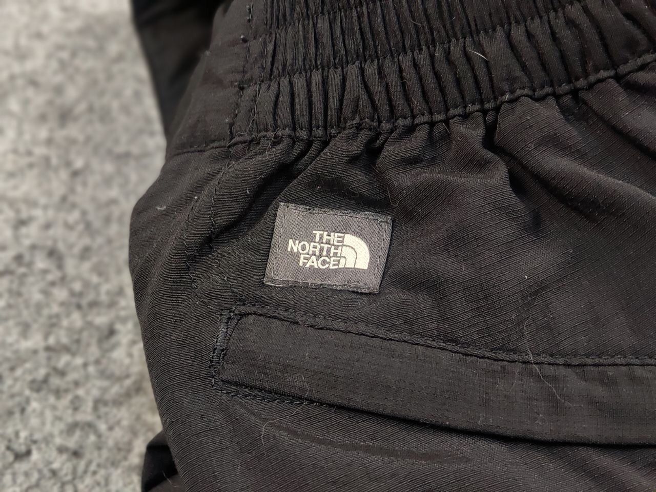 The North Face Vintage 90's The North Face Cargo Black Track Pants x Shorts Size US 32 / EU 48 - 13 Thumbnail