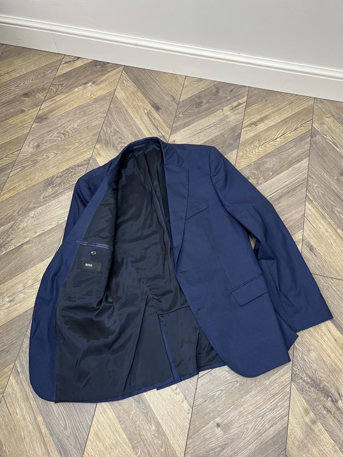 Designer × Hugo Boss × Vintage Vintage Hugo Boss Fabric Made by Loro Piana Blazer Size US L / EU 52-54 / 3 - 1 Thumbnail