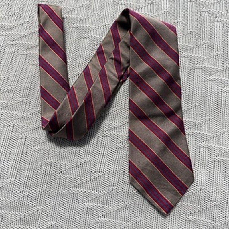 Saks Fifth Avenue Vintage Saks Fifth Avenue red and bronze striped silk tie Size ONE SIZE - 1 Thumbnail