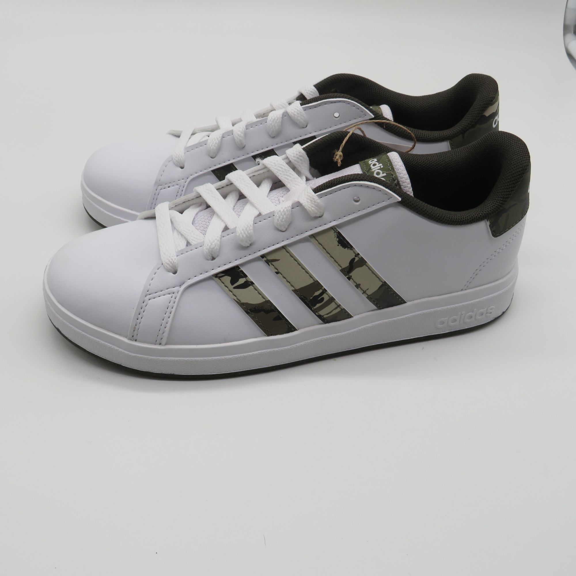 Adidas Adidas Grand Court 2.0 Women's White Sneakers 5.5 Camo Stri Size US 5.5 / IT 35.5 - 7 Thumbnail