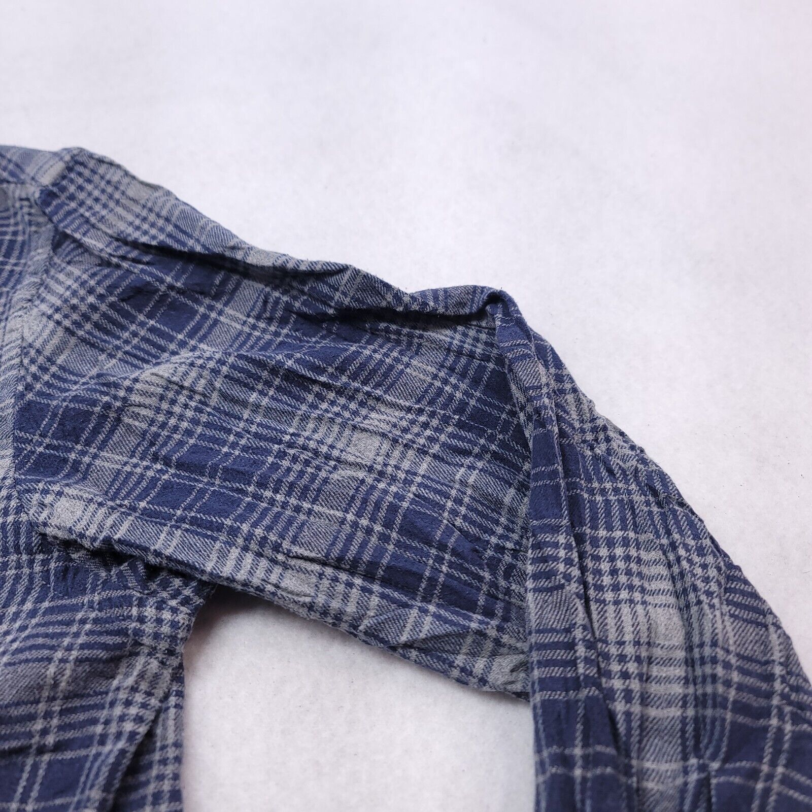 Old Navy Old Navy Tartan Flannel Casual Shirt Mens Size L Blue Gray Size US L / EU 52-54 / 3 - 5 Thumbnail