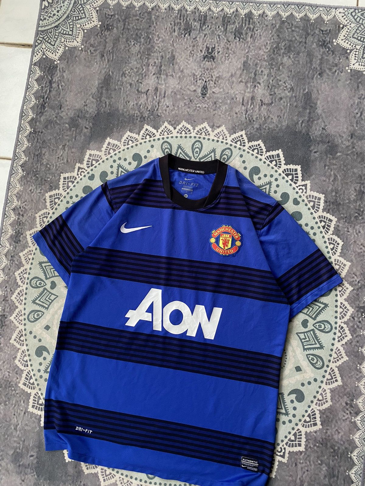 Nike Manchester United Away 11/13 Size US L / EU 52-54 / 3 - 2 Thumbnail