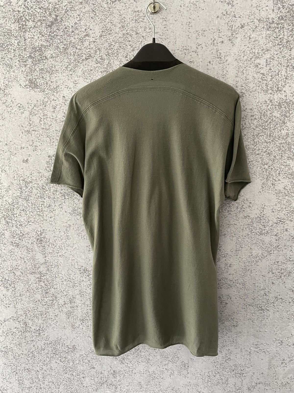 Label Under Construction LUC Khaki Lightweight Cotton Arched Tshirt Size US L / EU 52-54 / 3 - 5 Thumbnail