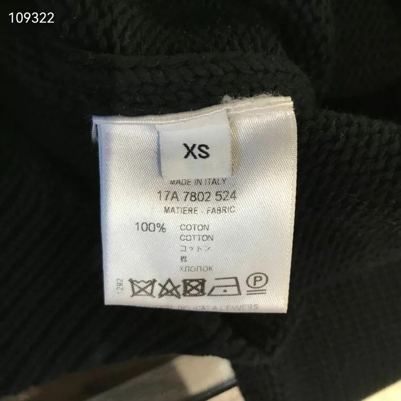 Givenchy Givenchy x070349 Newish Black Sweater XS Size Shoulder Wid Size US XS / EU 42 / 0 - 5 Thumbnail