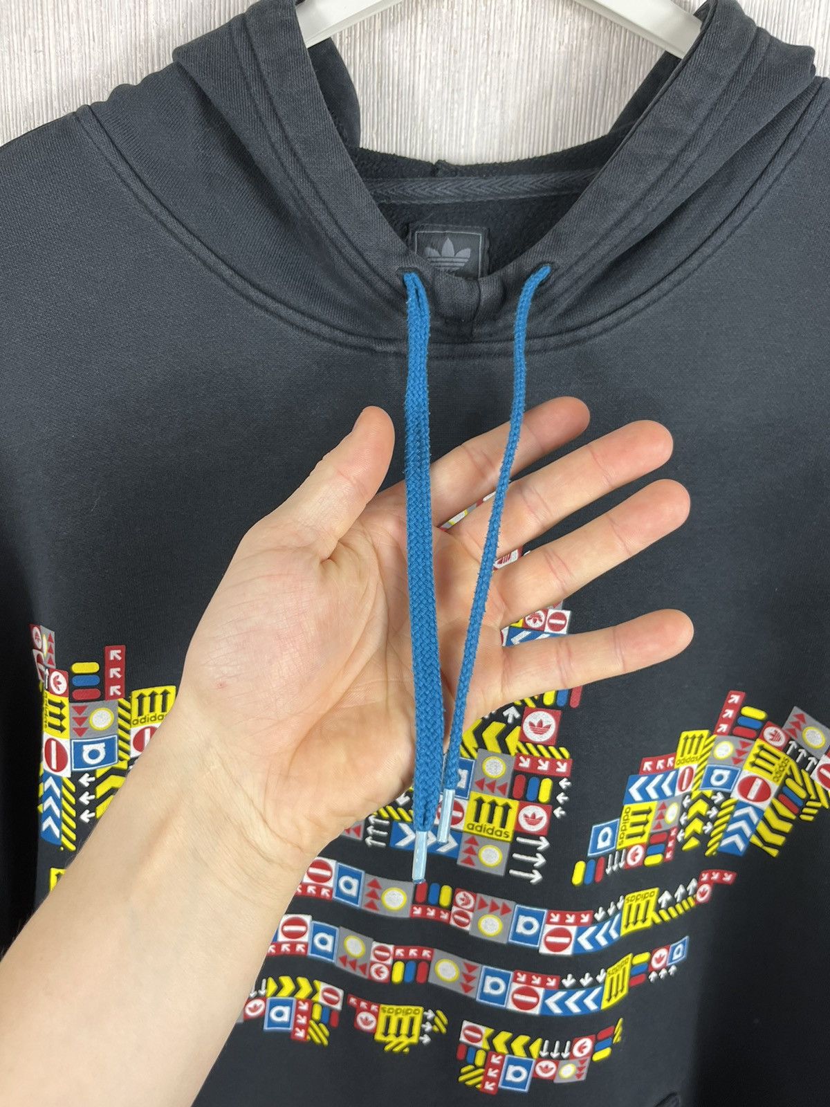 Adidas × Vintage Vintage Adidas y2k hoodie sweatshirt big logo road signs Size US L / EU 52-54 / 3 - 9 Thumbnail