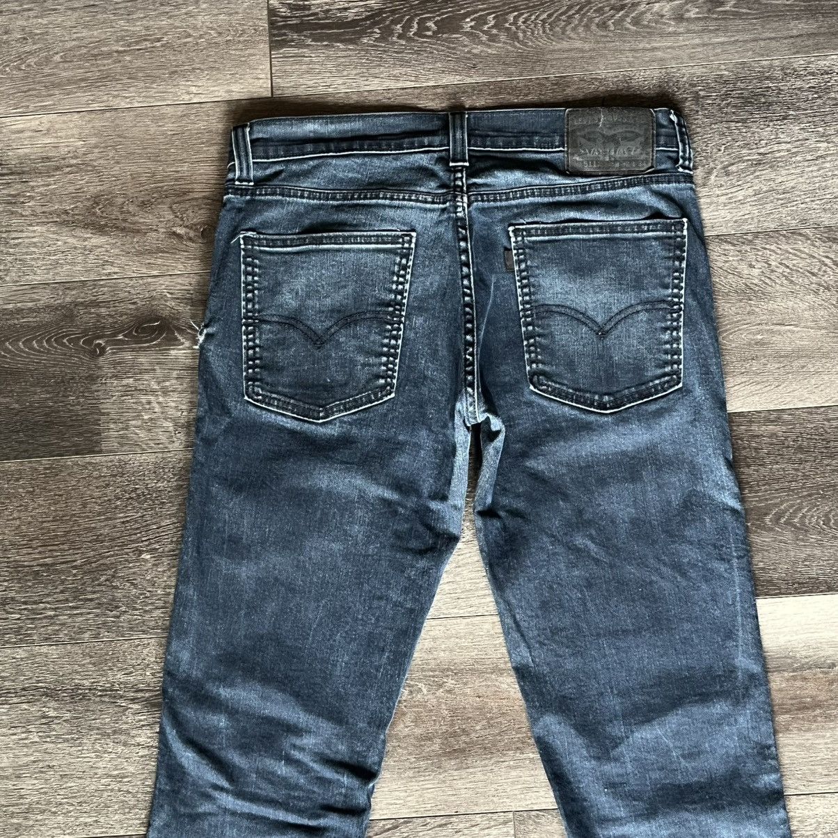 Levi's Vintage 2000s Levis 511 Slim Fit Navy Wash Denim Jeans 32x33 Size US 32 / EU 48 - 3 Thumbnail