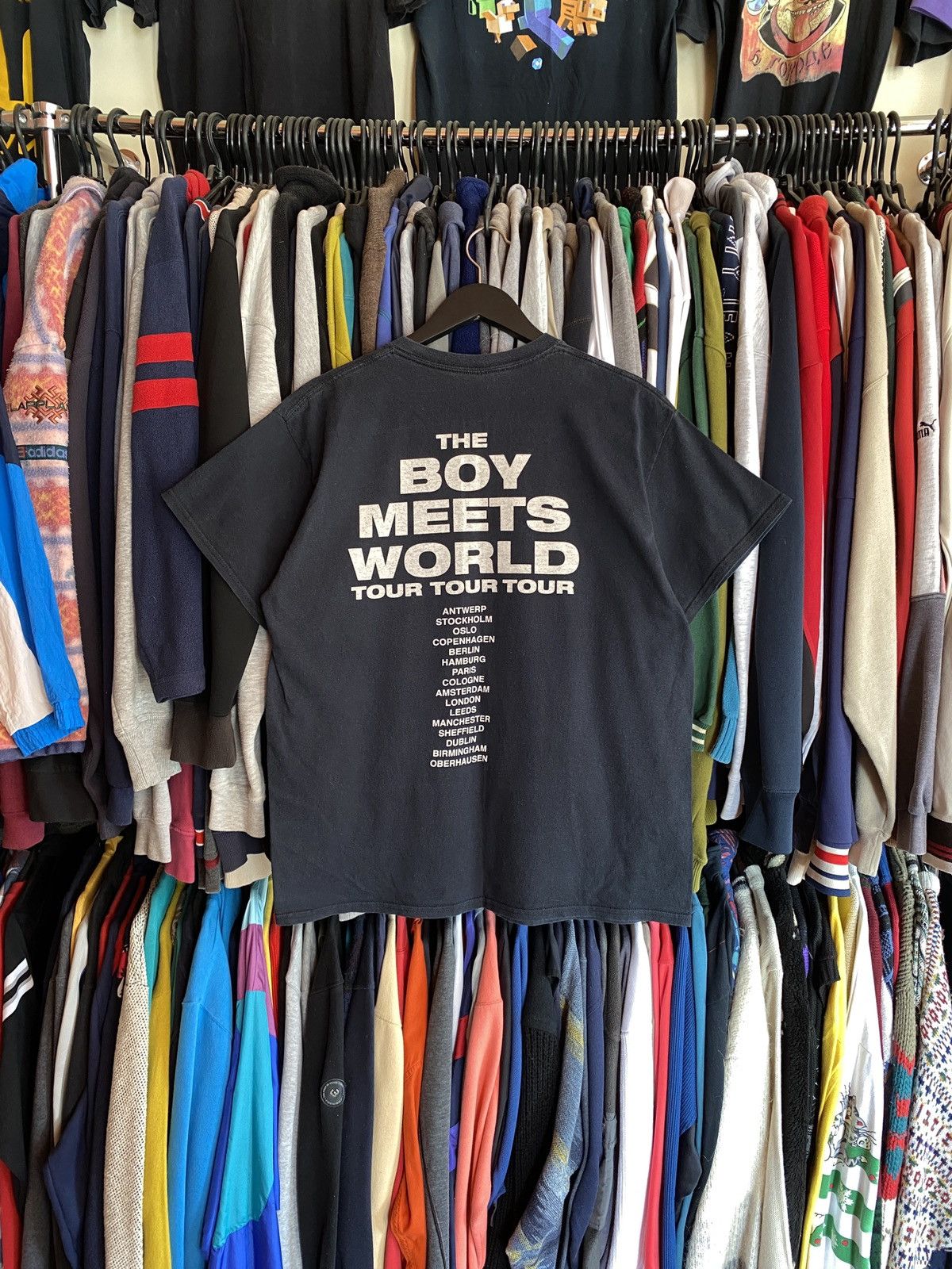 Drake VINTAGE DRAKE THE BOY MEETS WORLD TOUR T-SHIRT Size US L / EU 52-54 / 3 - 3 Thumbnail