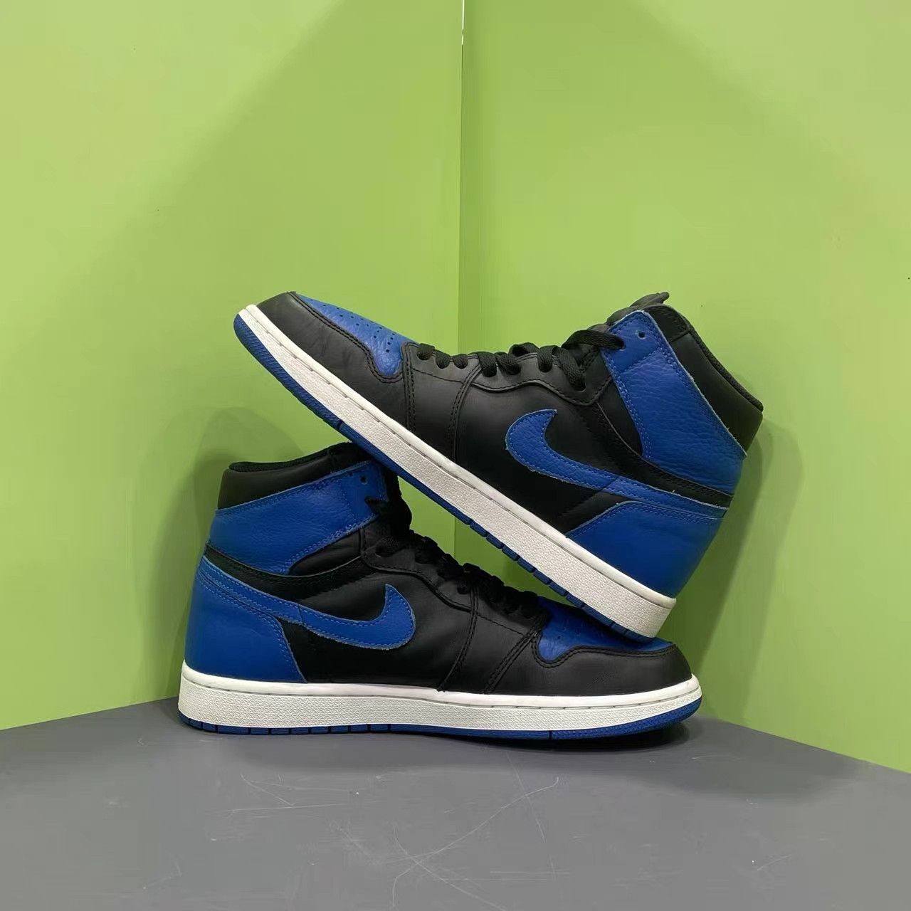 Jordan Brand Air Jordan 1 Retro High OG "Royal" K15 Size US 10 / EU 43 - 6 Thumbnail