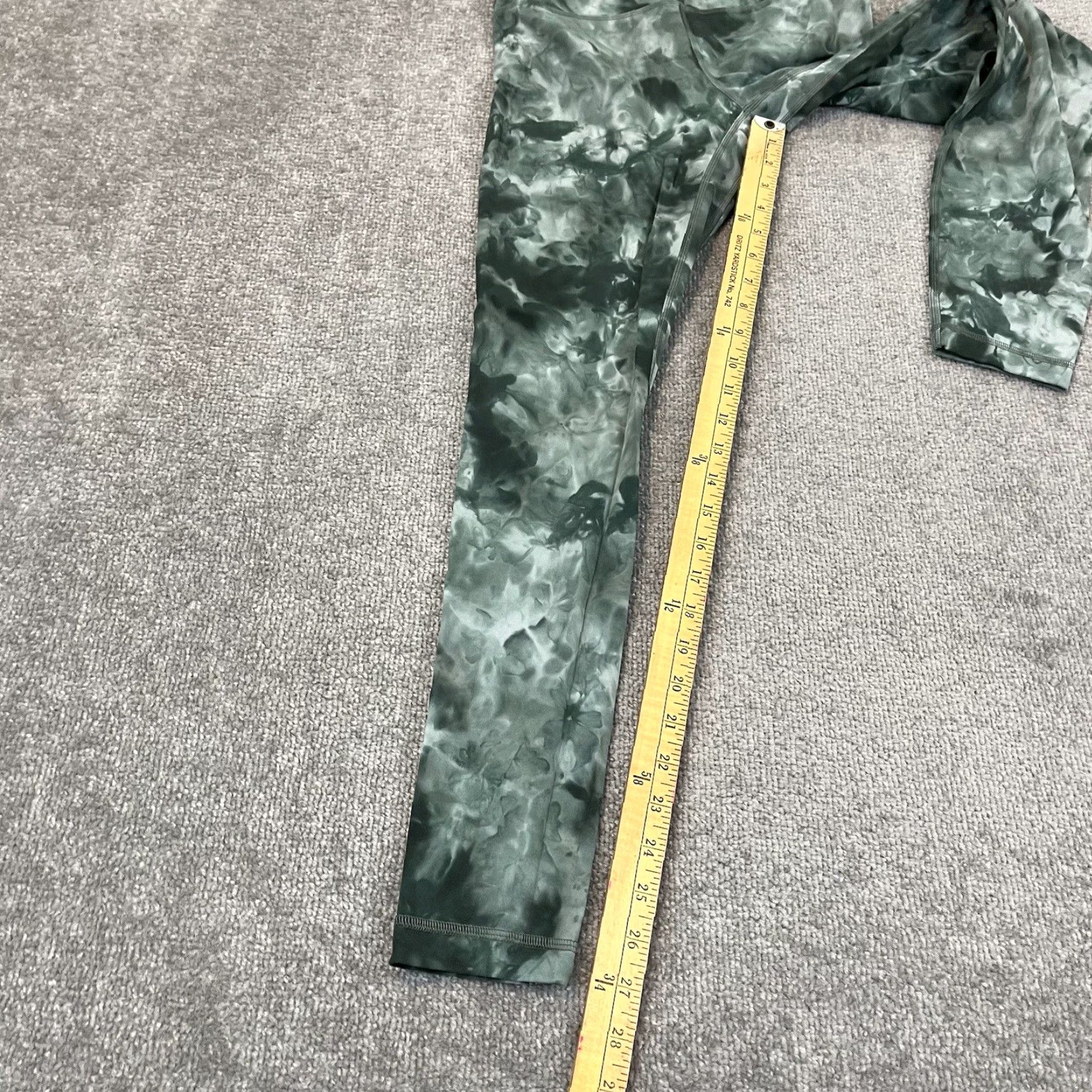 Lululemon VINTAGE Lululemon Wunder Train Tights Women Size 8 Ankle Green Tie Dye Activewear Yoga Gym Size 30" / US 8 / IT 44 - 6 Thumbnail