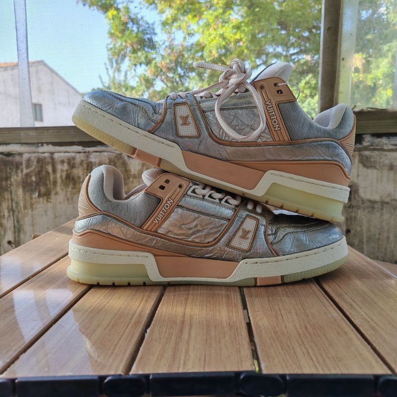 Louis Vuitton Louis Vuitton Stylish Silver Trainer Sneakers for Men -2508 Size US 8 / EU 41 - 5 Thumbnail