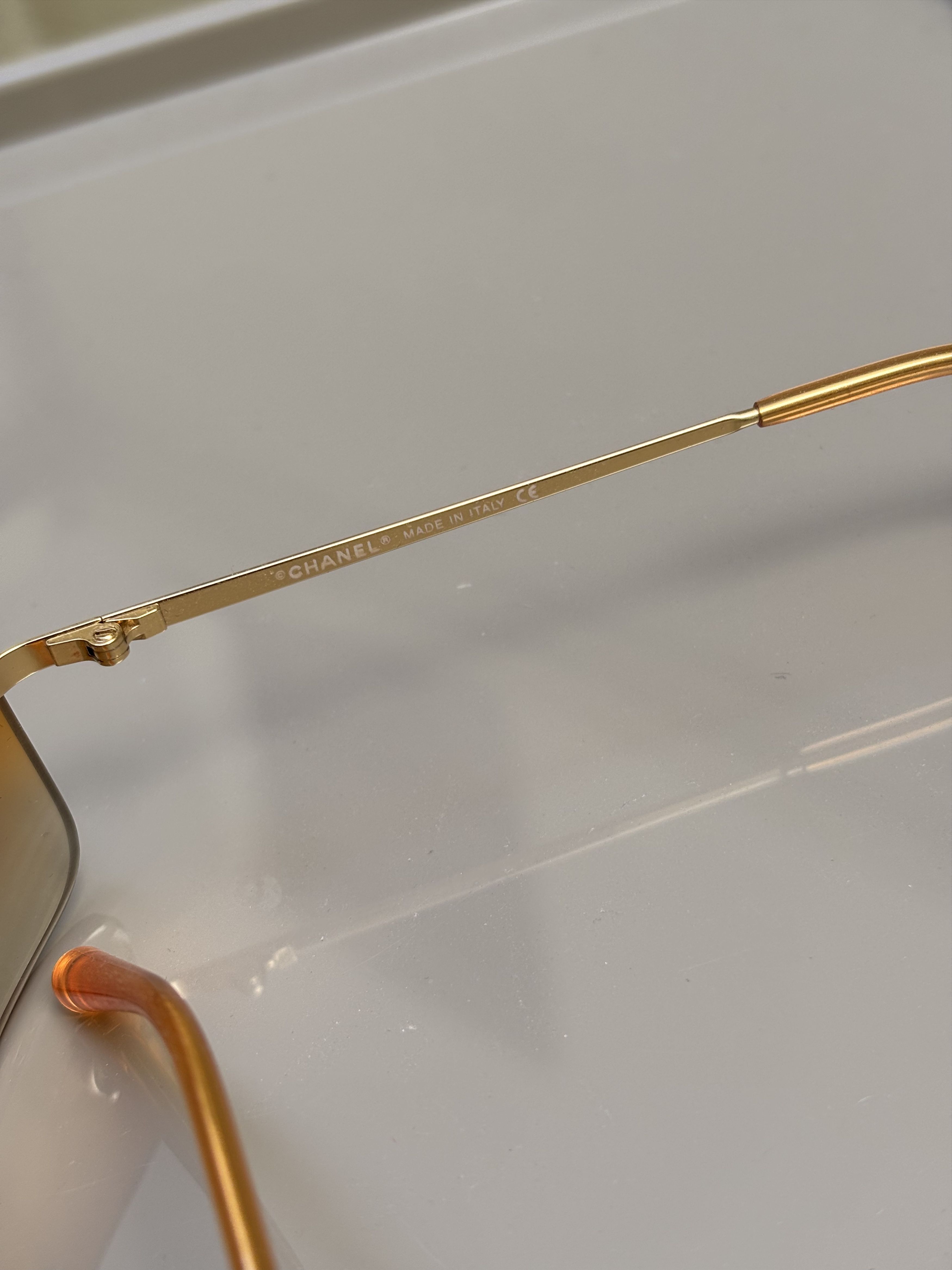 Chanel Chanel Sunglasses 4017-D Rhinestone Logo Rimless Vintage Size ONE SIZE - 4 Thumbnail
