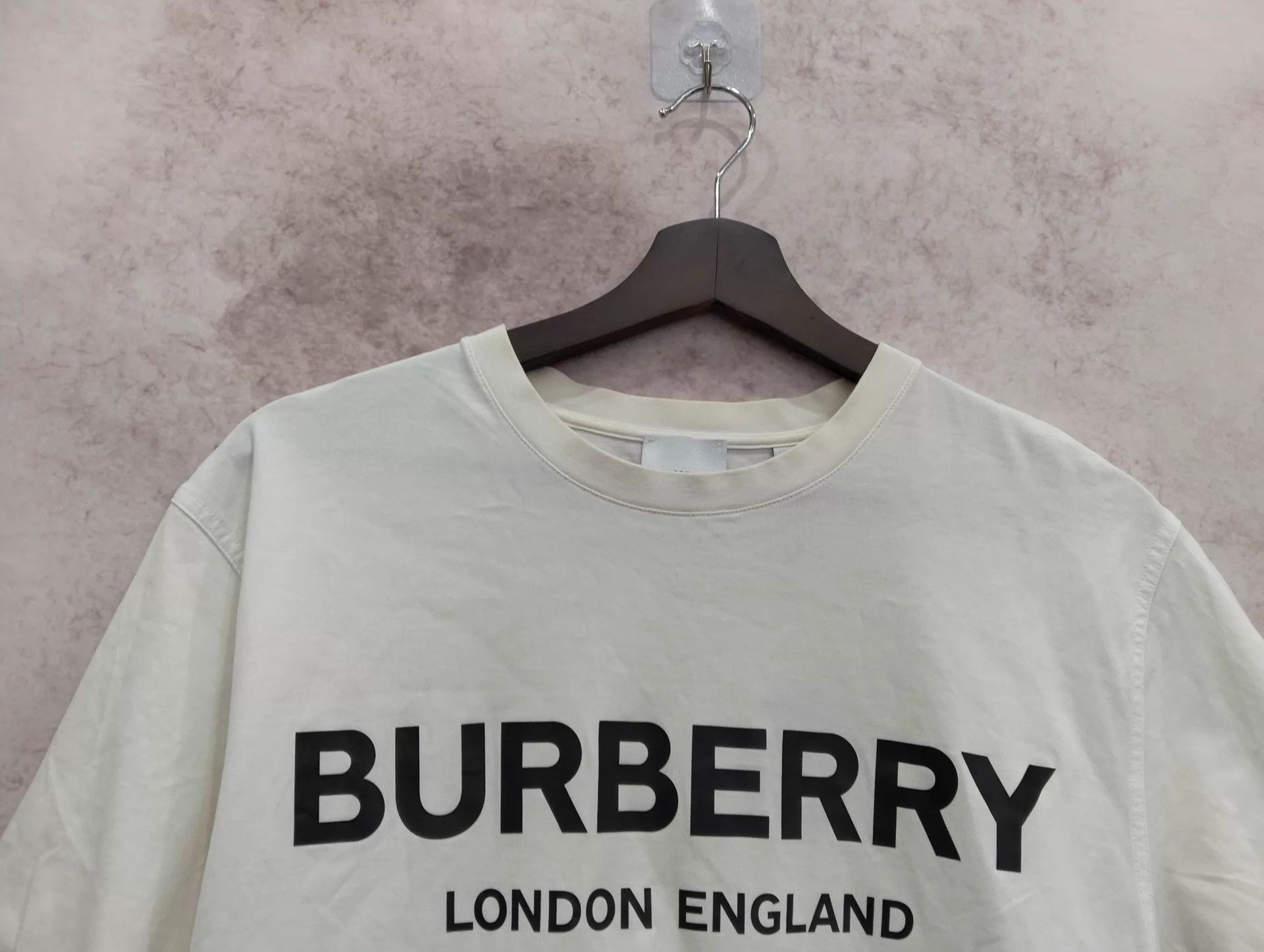Burberry Burberry logo print white M Size US M / EU 48-50 / 2 - 8 Thumbnail