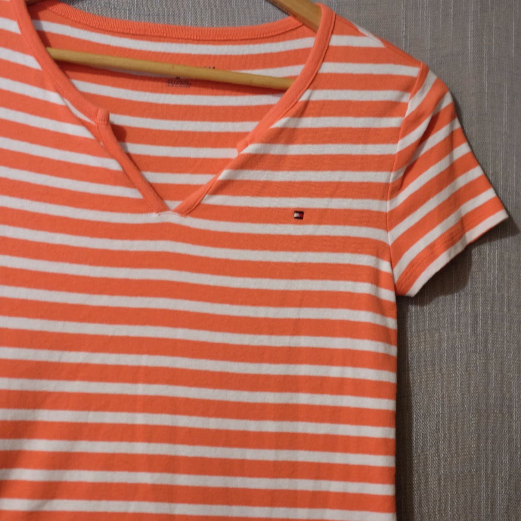 Tommy Hilfiger Tommy Hilfiger Tee Stripe V-Neck Short Sleeve 100% Cotton Women's M Orange/White Slim Casual 90s? Size 32" / US 10 / IT 46 - 3 Thumbnail