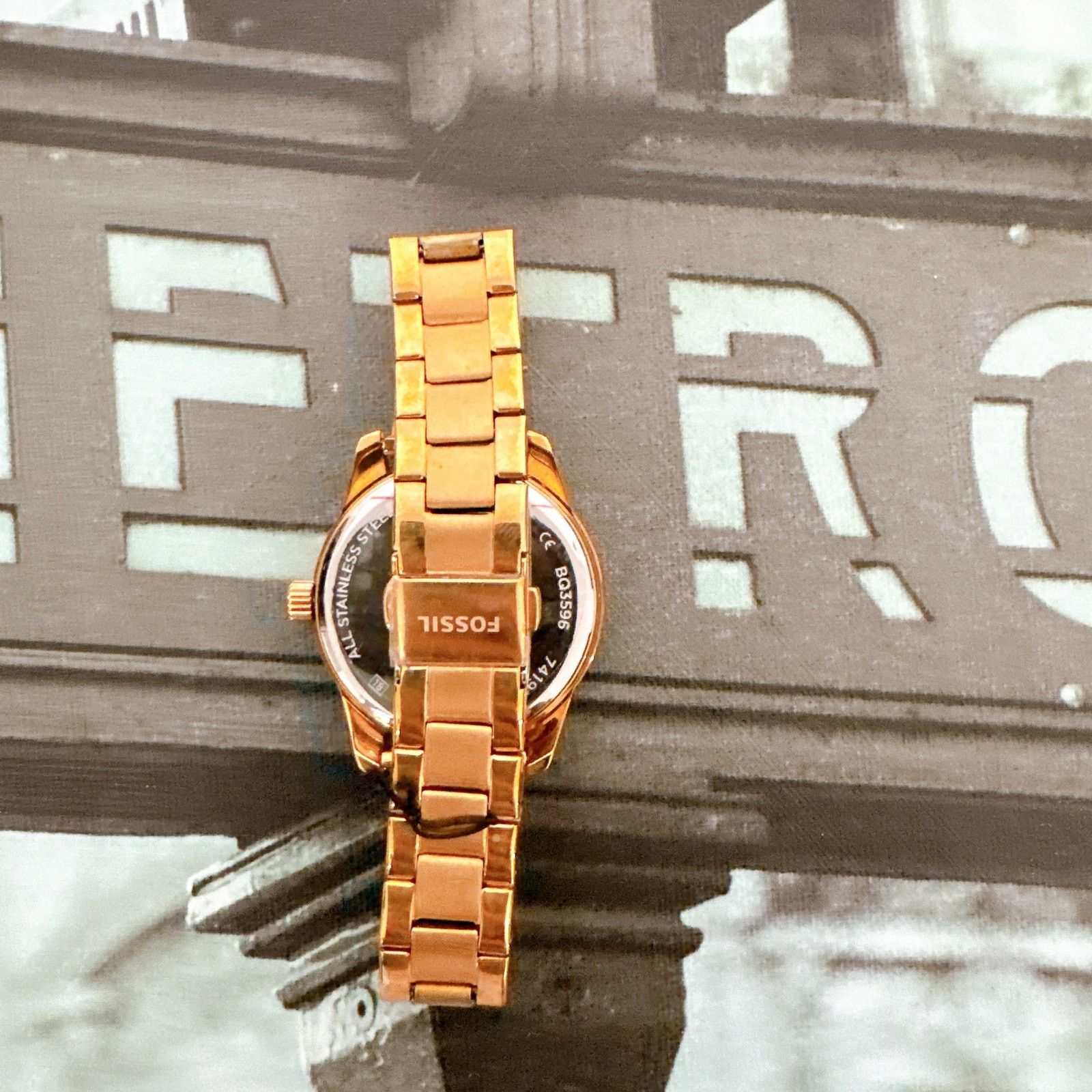 Fossil Fossil B03596 Women's Rose Gold Watch, Stainless Steel Size ONE SIZE - 4 Thumbnail