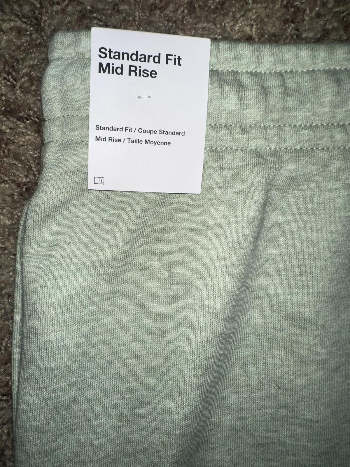 Nike Nike Women’s Sportswear Club Fleece Seafoam French Terry Short Size 42" / US 20 - 6 Thumbnail