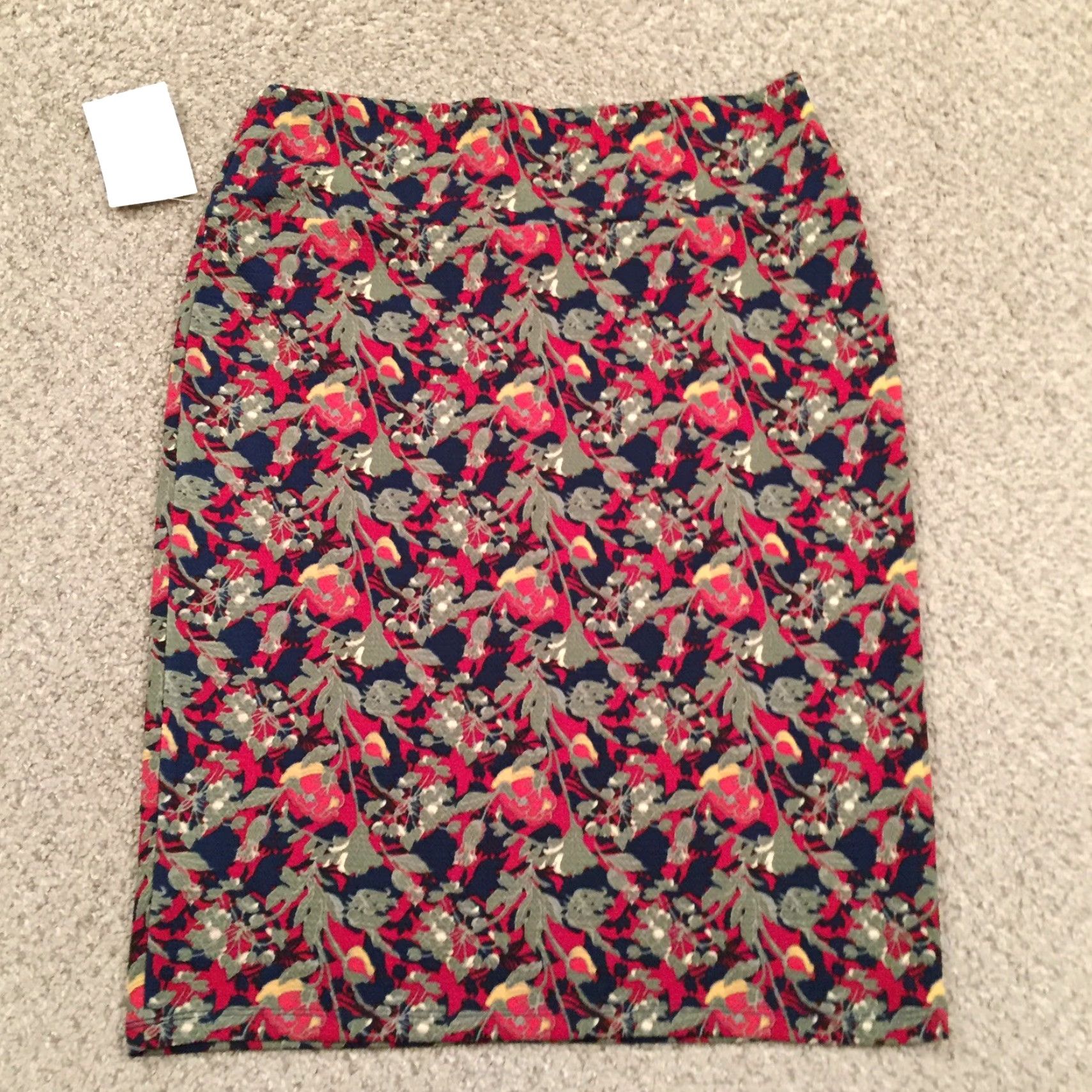 Vintage LuLaRoe Skirt Knee Length Floral Green XL Unlined Pull On Casual Women Size 40" / US 18 - 6 Thumbnail