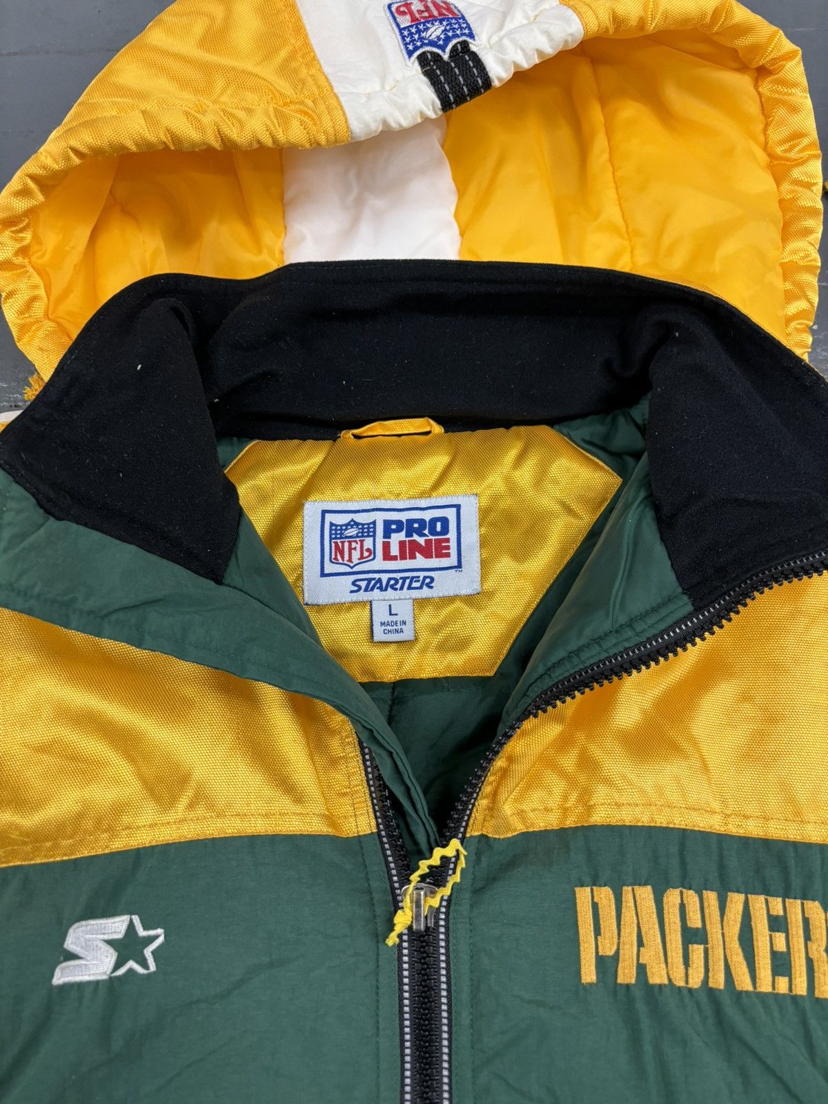 NHL Vintage 90s Greensbay packers proline jacket Size US L / EU 52-54 / 3 - 3 Thumbnail