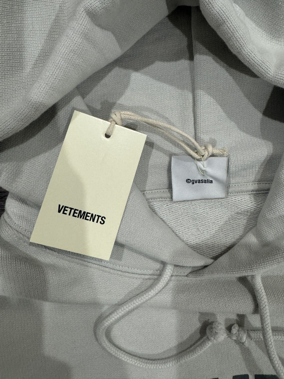 Vetements Vetements Limited Edition Hoodie (Offwhite/grey) Size US M / EU 48-50 / 2 - 7 Thumbnail
