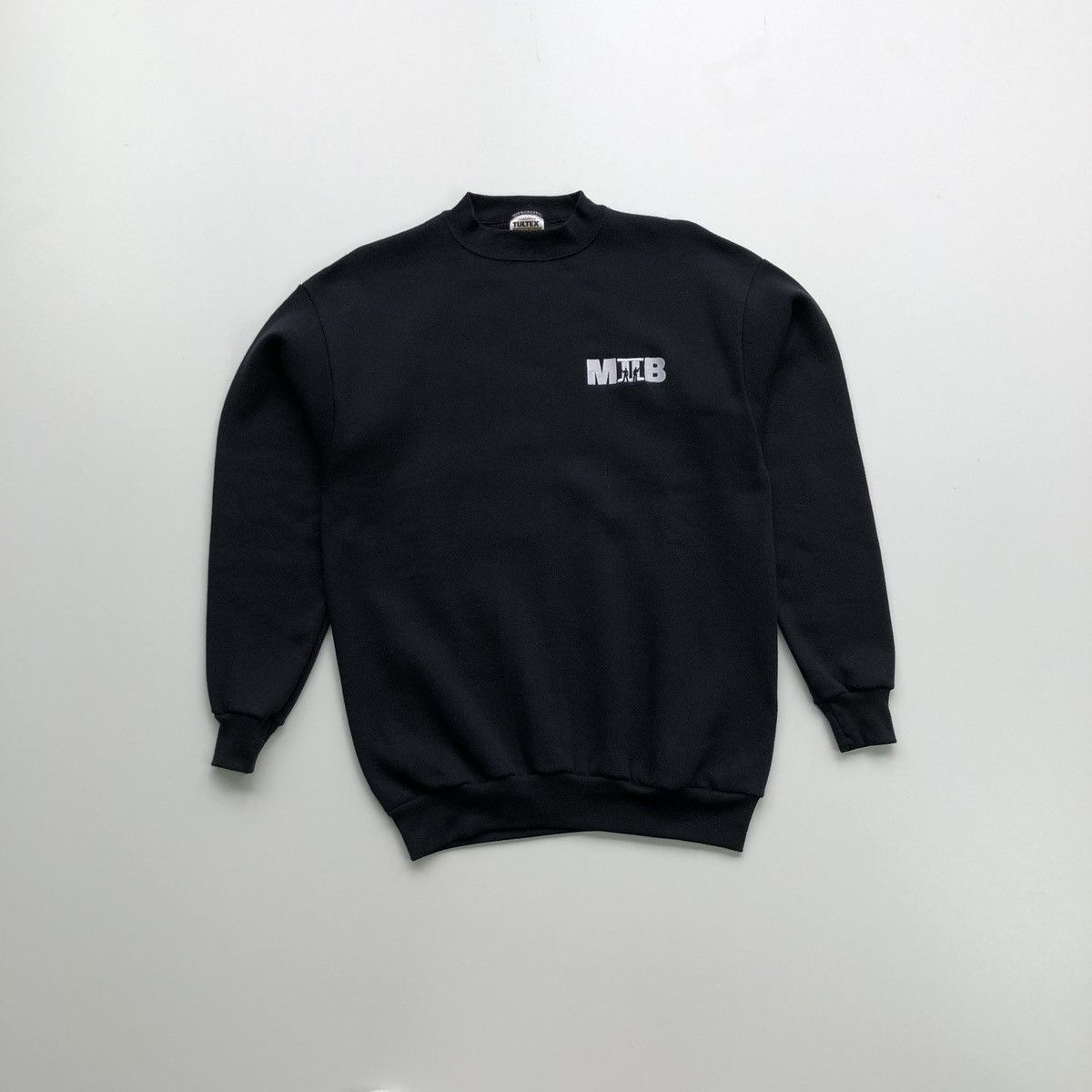 Vintage Tultex MIIB 2002 Mens in Black Movie Vintage 00’s Sweatshirt Size US M / EU 48-50 / 2 - 1 Thumbnail