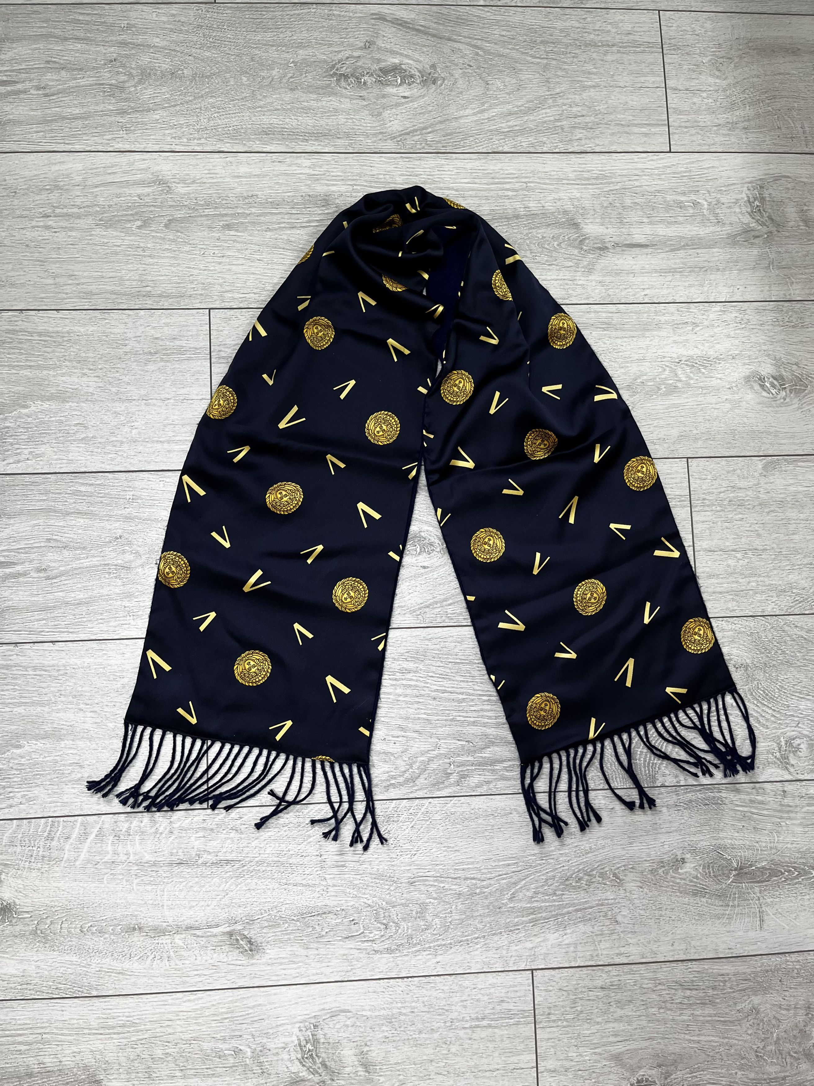 Other × Versace 🌚 Versace Medusa Monogram Luxury Scarf Muffler Size ONE SIZE - 4 Thumbnail