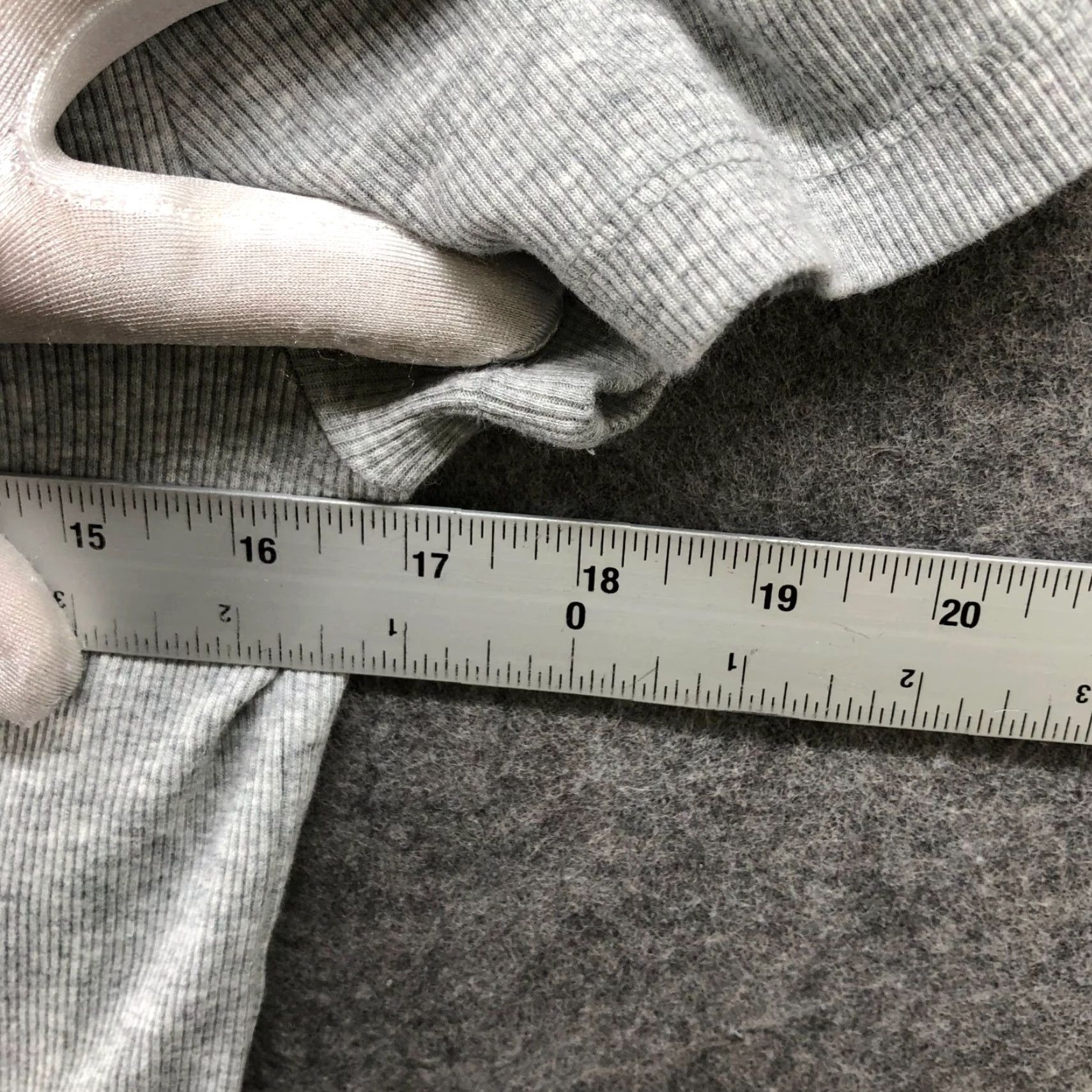 Gap Gap Modern Tee Womens M Short Sleeve Gray Crewneck Ribbed T Shirt Size M / US 6-8 / IT 42-44 - 6 Thumbnail