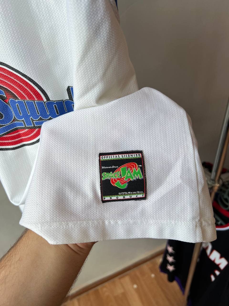 Warner Bros 1996 TUNE SQUAD #1 BUGS BUNNY NUTMEG MILL SPACE JAM JERSEY M Size US M / EU 48-50 / 2 - 7 Thumbnail