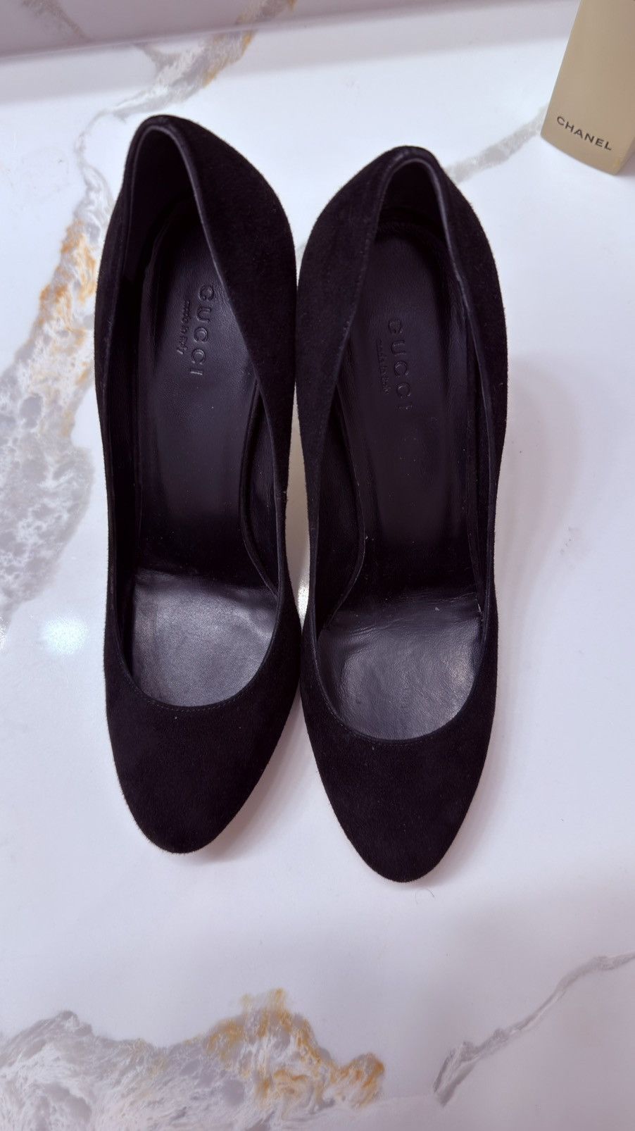 Gucci Suede Round Toe Pumps Size US 9 / IT 39 - 9 Thumbnail