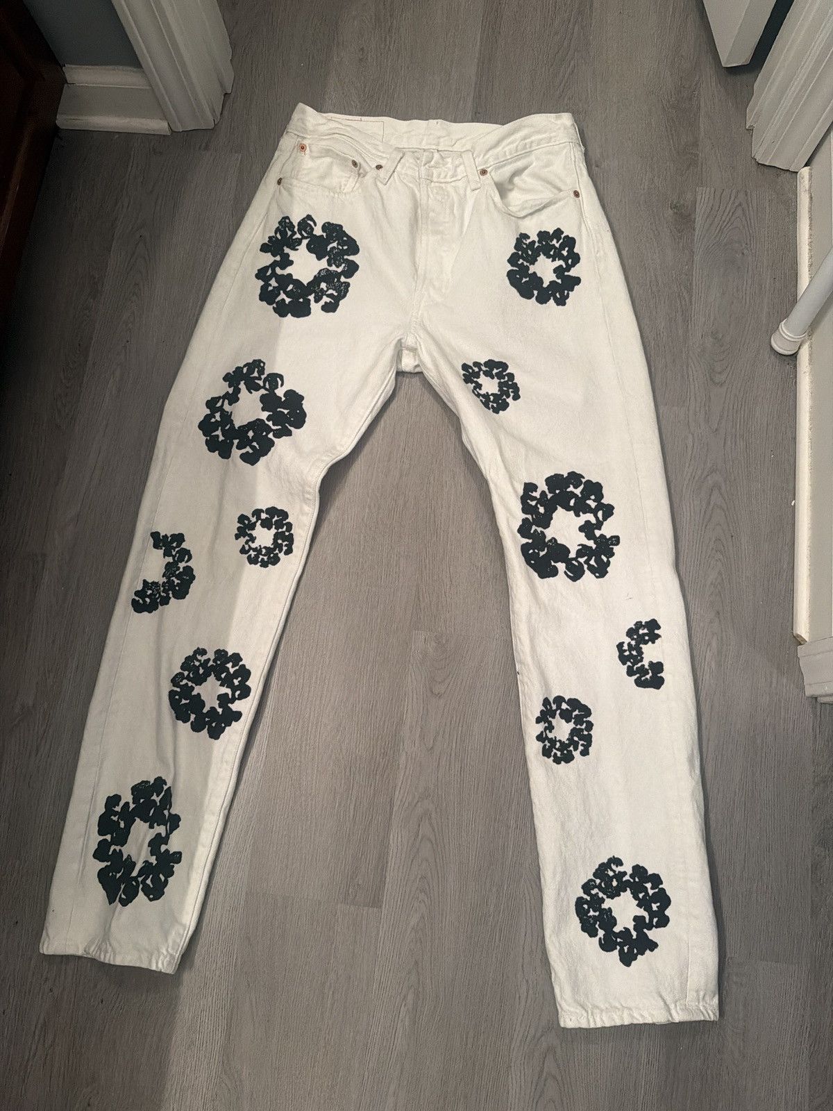 DENIM TEARS White and black Denim Tears Jeans Size US 32 / EU 48 - 2 Thumbnail
