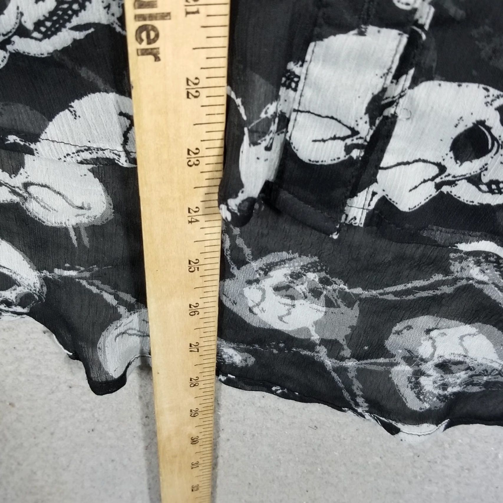 Tripp NYC VINTAGE ROYAL BONES TRIPP NYC WIRE SKULL Print Chiffon Top Shirt Medium Black Women's Tank Top Sleeveless Button-Up Size M / US 6-8 / IT 42-44 - 4 Thumbnail