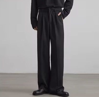 Vintage Black High Waist Straight Wide Leg Pleated Pants / Trousers Size US 28 / EU 44 - 1 Thumbnail
