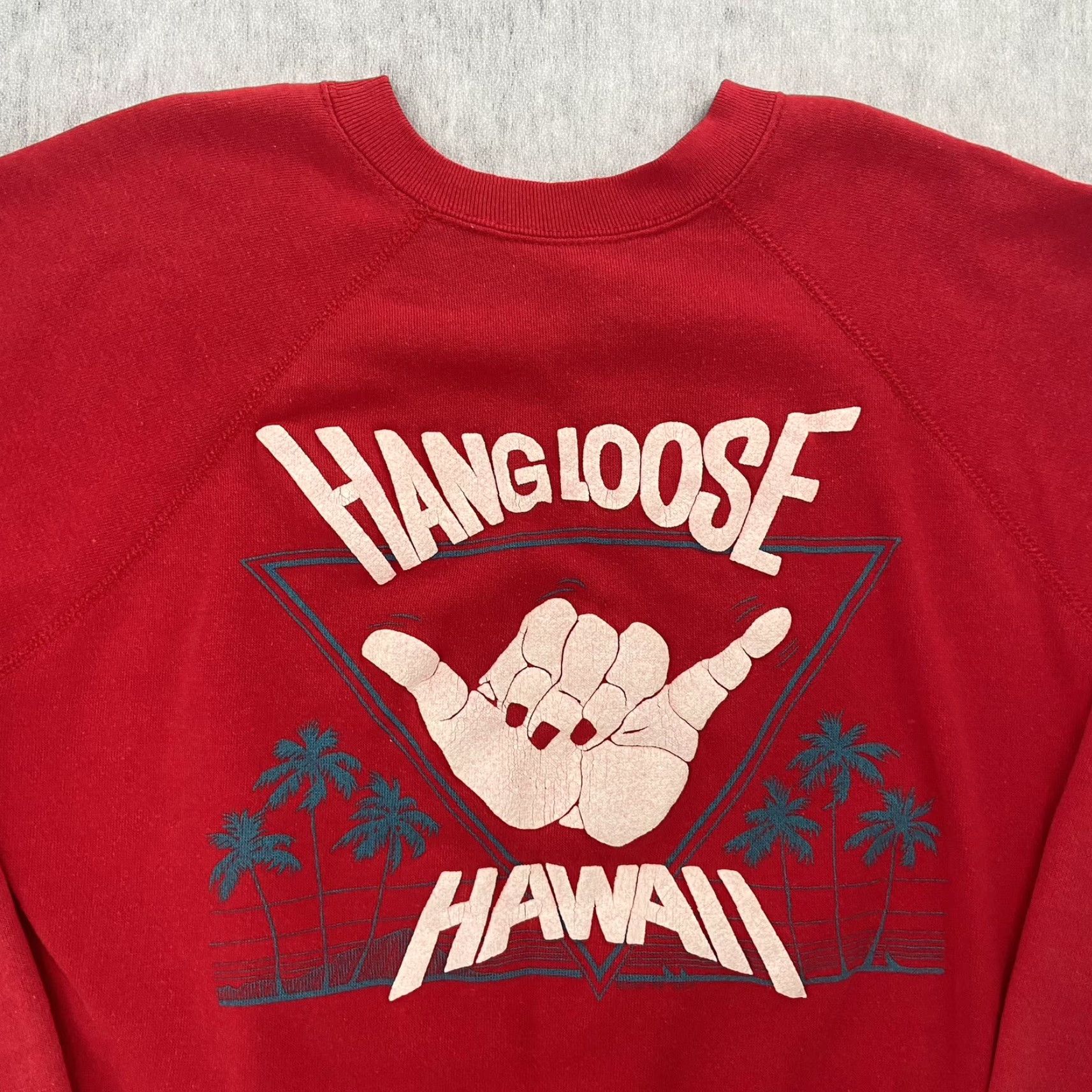 Tultex Vintage Hawaii Sweater Men’s Large Red Fleece Pullover Casual Hawaiian 80s City Beach Logo Size US L / EU 52-54 / 3 - 3 Thumbnail