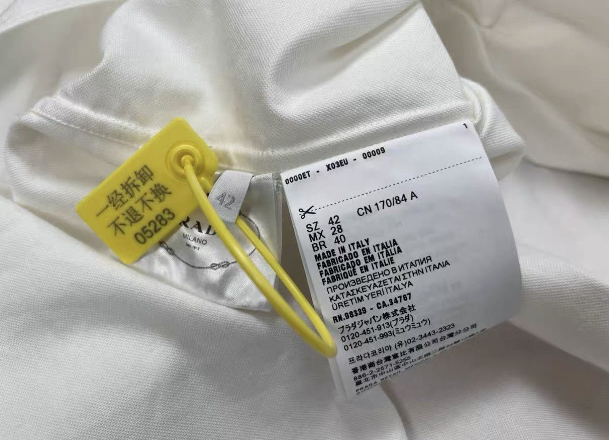 Prada PRADA Button-Down Elegant Solid Long Sleeve Shirt J31 Size US XS / EU 42 / 0 - 5 Thumbnail