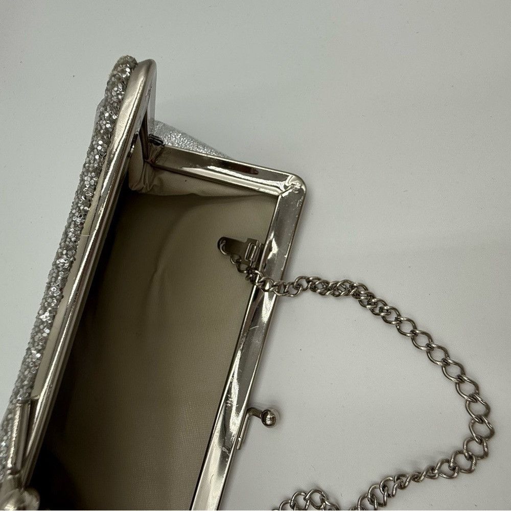 Other Elegant Vintage Silver Clutch Evening Bag Bag With Chain Han Size ONE SIZE - 3 Thumbnail