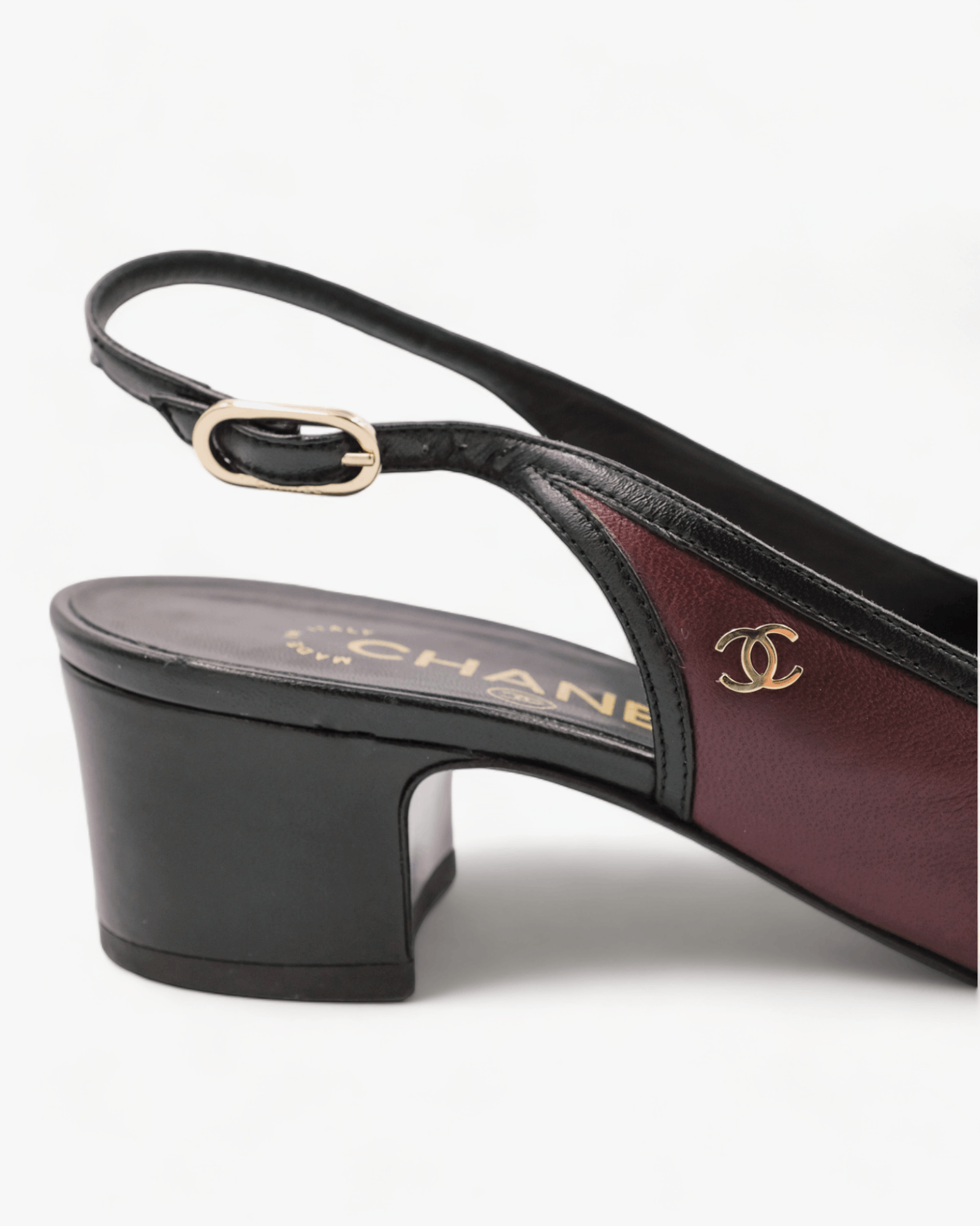 Chanel Chanel black and burgundy slingbacks 39 Size US 8 / IT 38 - 10 Thumbnail
