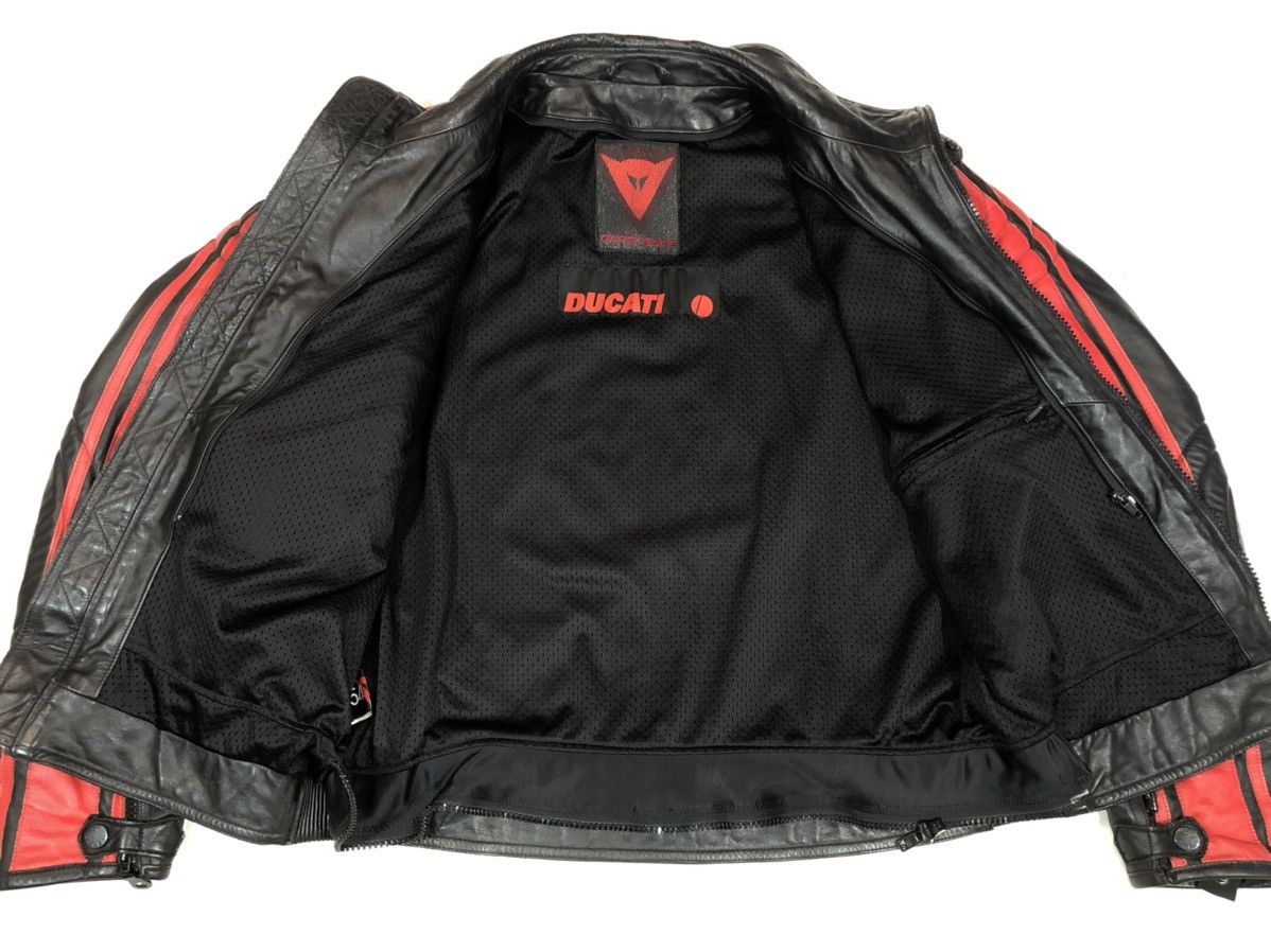 Ducati × Ferrari × Honda Ducati Dainese Motorcycle Moto leather jacket Racing Size US L / EU 52-54 / 3 - 16 Thumbnail